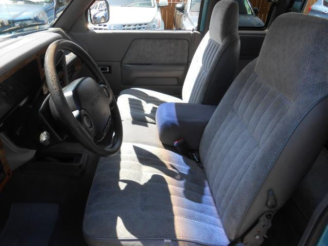 Dodge Dakota 60/40 Seat Covers with an Armrest