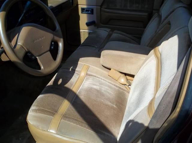 Dodge Dakota Bench Seat Covers with an Armrest