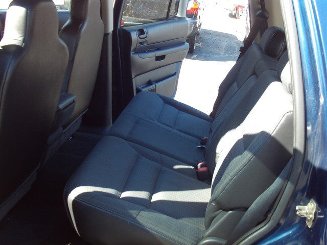 Dodge Durango 40/60 Seats with an Armrest