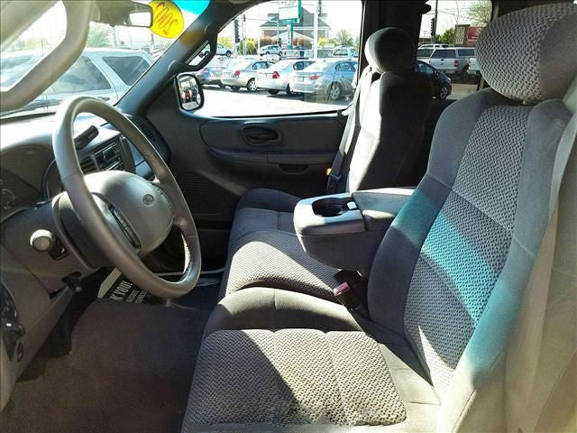 Ford F-150 40/60 Belted Seats with Adjustable Headrests