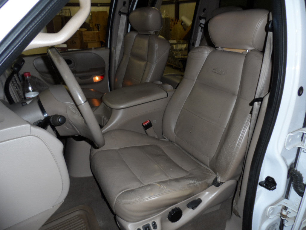Ford F-150 Lariat Bucket Seats with Adjustable Headrests