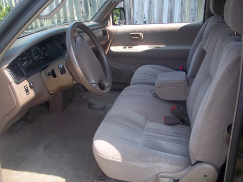 Toyota T100 60/40 Front Seat Covers with an Armrest